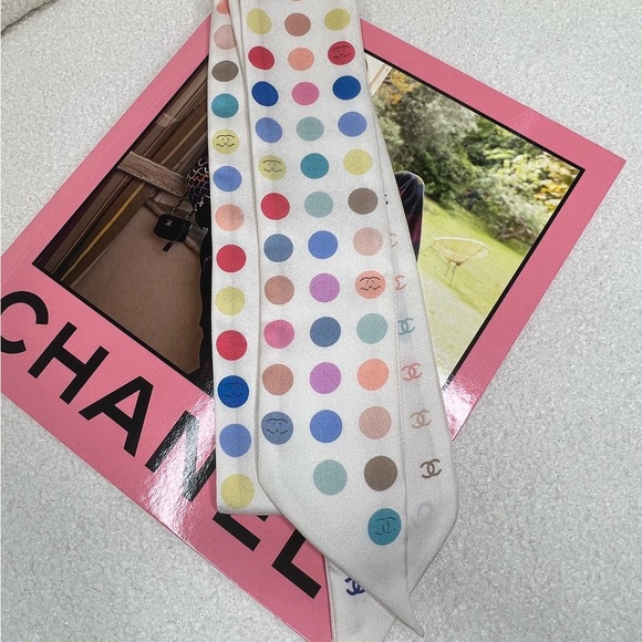 Chanel silk twilly - Picture 3 of 4